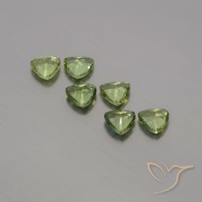 1.65 ct natürliche Warmes Grün Saphir-Edelsteine, Trillion, VVS-VS