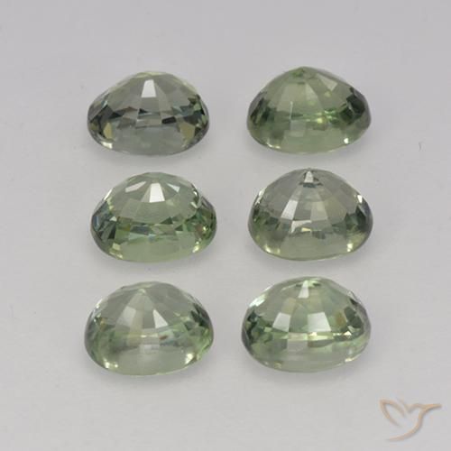 4.06 ct natürliche Medium Light Green Saphir-Edelsteine, Oval, VVS-VS