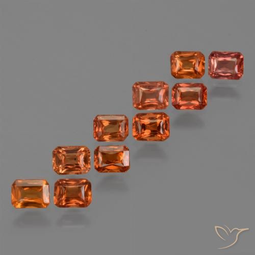 2.63ctw Natürlicher Mittelorange Saphir, Smaragdschliff, VS