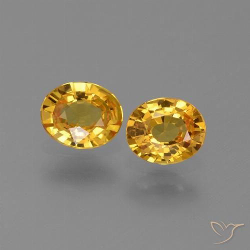 1.30ctw Natürlicher Tiefes Goldorange Saphir, Oval, VVS-VS