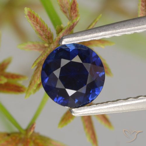 0.66ct Natürlicher dunkelblau Saphir, Runden, VS