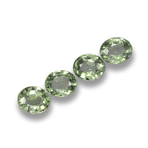 3,02 ct natürliche Medium Light Green Saphir-Edelsteine, Oval Schliff, VVS-VS