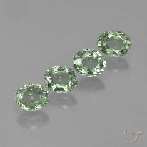 3.07 ct natürliche Mittel-Hellgrün Saphir-Edelsteine, Oval, VVS-VS