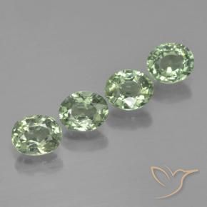 3.34 ct natürliche Helles Waldgrün Saphir-Edelsteine, Oval, VVS-VS