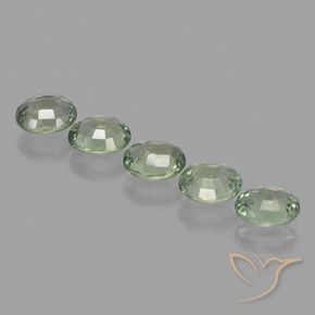 4.24 ct natürliche Waldgrün Saphir-Edelsteine, Oval, VVS-VS