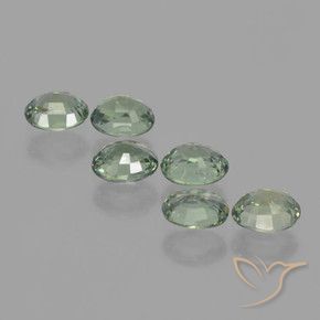 4.38 ct natürliche Helles Waldgrün Saphir-Edelsteine, Oval, VVS-VS