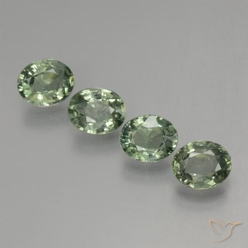 2.89ctw Natürlicher Waldgrün Saphir, Oval, VVS-VS