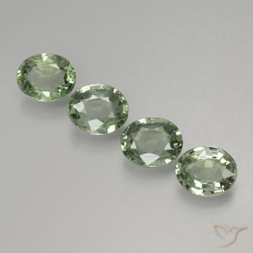 2.80ctw Natürlicher Medium Light Green Saphir, Oval, VVS-VS