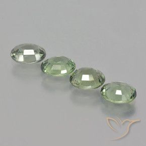 3.37 ct natürliche Erdiges Grün Saphir-Edelsteine, Oval, VVS-VS