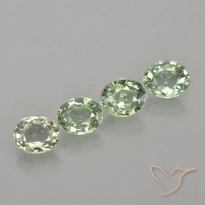 3.22 ct natürliche Moosiges Grün Saphir-Edelsteine, Oval, VVS-VS