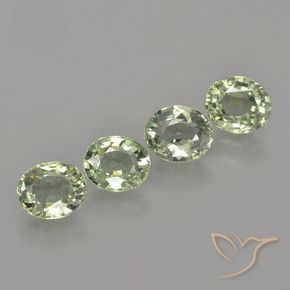 3.30 ct natürliche Waldgrün Saphir-Edelsteine, Oval, VVS-VS