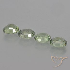 3.30 ct natürliche Waldgrün Saphir-Edelsteine, Oval, VVS-VS