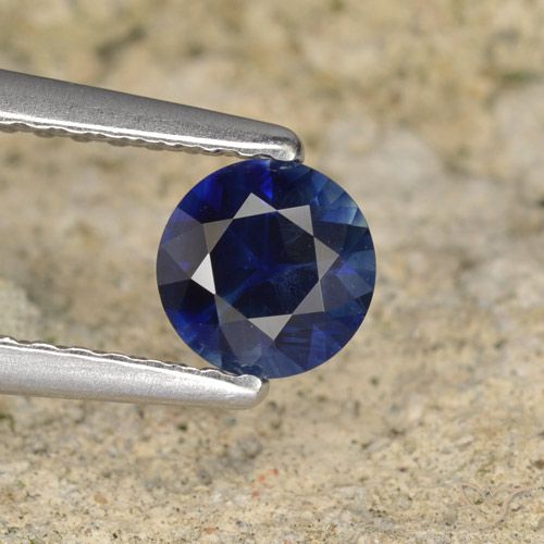 0.53ct Natürlicher tiefblau Saphir, Runden, VVS-VS