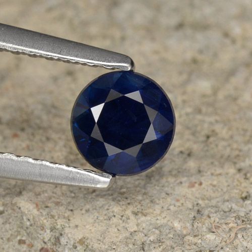0.65ct Natürlicher Navy blau Saphir, Runden, VVS-VS