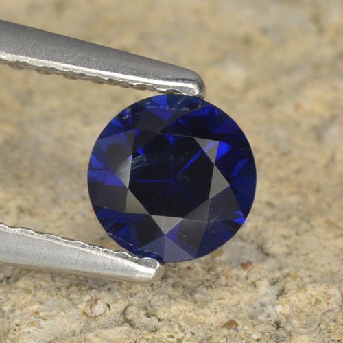 0.60ct Natürlicher tiefblau Saphir, Runden, VS