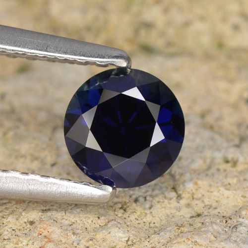 0.63ct Natürlicher dunkelblau Saphir, Runden, VVS-VS
