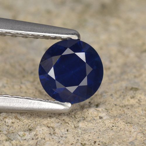 0.56ct Natürlicher dunkelblau Saphir, Runden, VVS