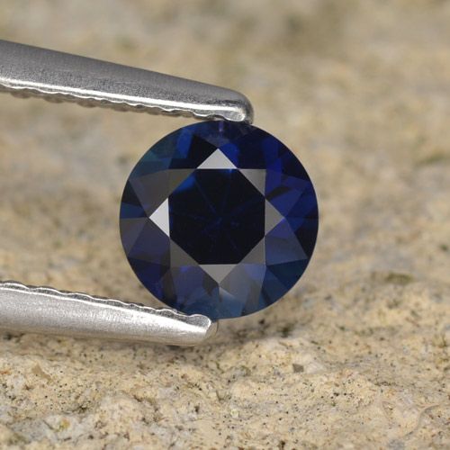 0.58ct Natürlicher tiefblau Saphir, Runden, VVS