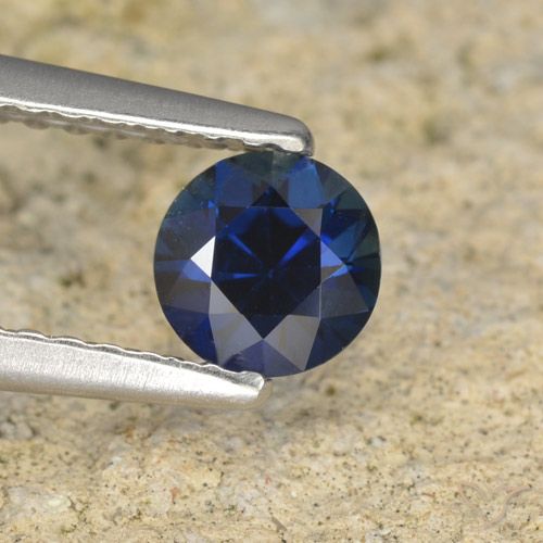 0.51ct Natürlicher tiefblau Saphir, Runden, VVS