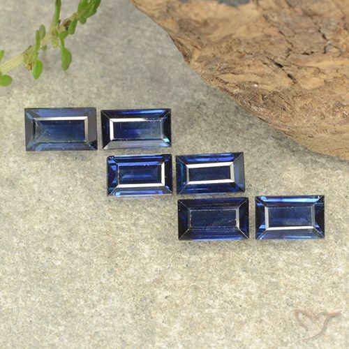 2.20ctw Natürlicher tiefblau Saphir, Baguette, VS