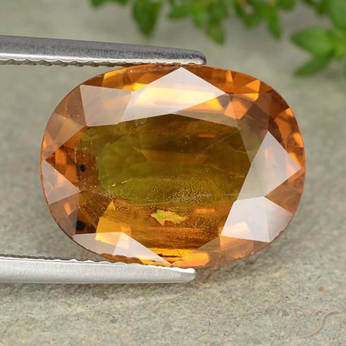 7.82ct Natürlicher bräunlich-orange Saphir, Oval, VS-SI