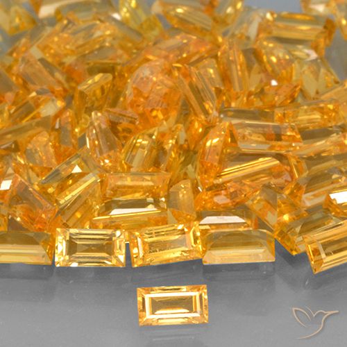 0.26ct Natürlicher Mittelorange Saphir, Baguette, VVS-VS
