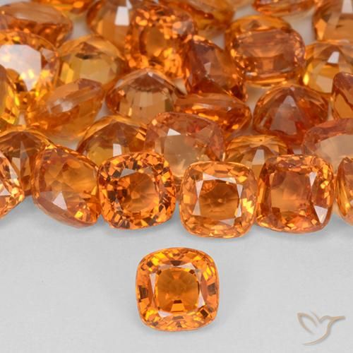 0.49ct Natürlicher hellorange Saphir, Kissen, VVS-VS