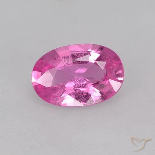 0.66ct Natürlicher tiefrosa Saphir, Oval, VS