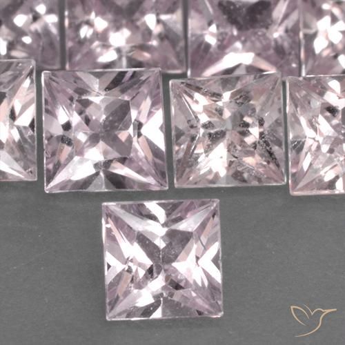 0.42ct Natürlicher Korallenrosa Saphir, Quadrat, VS