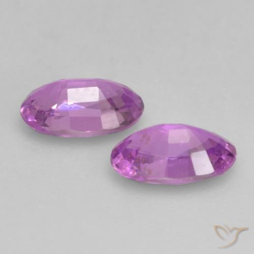 0.60 ct natürliche Intensives Lila Saphir-Edelsteine, Oval, VVS-VS