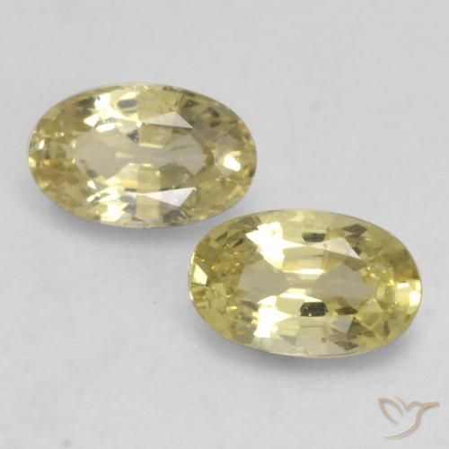 0.64ctw Natürlicher Mittelhelles Gelb Saphir, Oval, VVS-VS