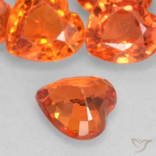 9,17 ctw natürlicher Mittelorange Saphir, Herz, VVS-VS