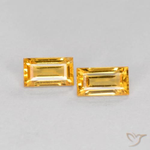 0.52ctw Natürlicher Tiefes Goldorange Saphir, Baguette, VS