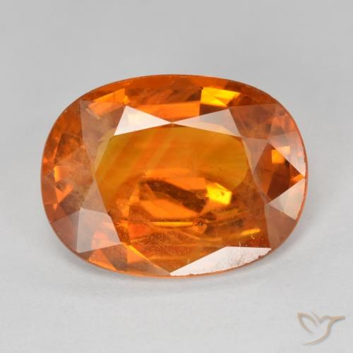 6.78ct Natürlicher Mittelorange Saphir, Oval, VS-SI