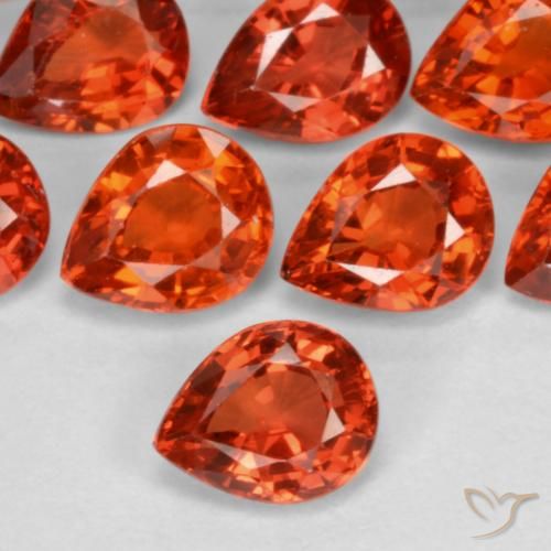 0.43ct Natürlicher Feuerrot Saphir, Birnenform, VVS-VS