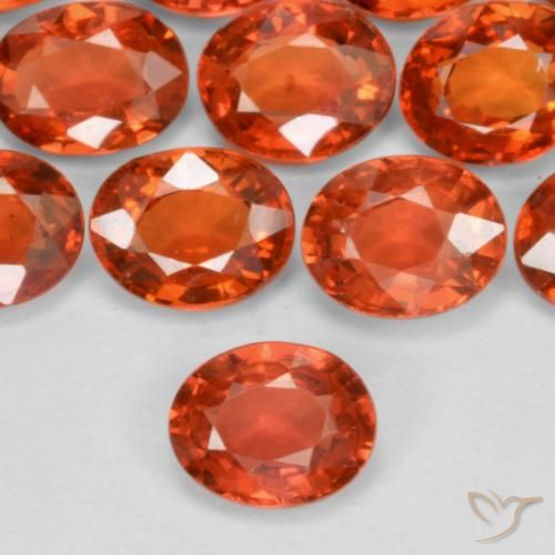 0.45ct Natürlicher Intensives Rot Saphir, Oval, VS
