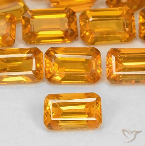 0.43ct Natürlicher Tiefes Orange-Gold Saphir, Smaragdschliff, VS