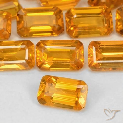 9,17 ctw natürlicher Tiefes Orange-Gold Saphir, Oktagonschliff, VS