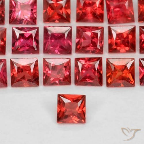 0.11ct Natürlicher Rosaig-rot Saphir, Quadrat, VS