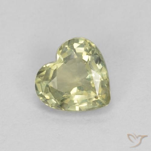 0.45ct Natürlicher gelblich-grün Saphir, Herz, VVS-VS
