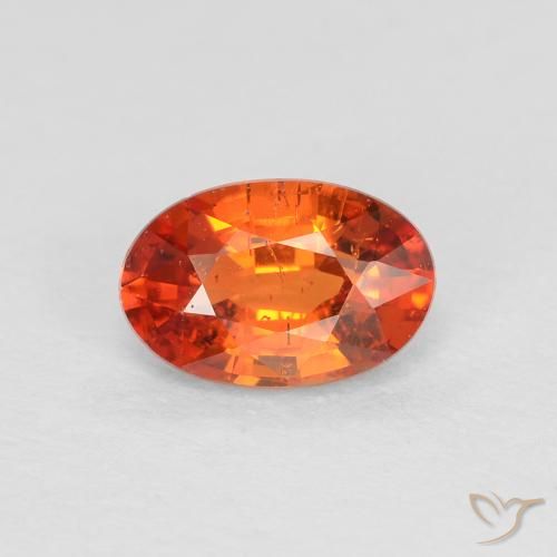 0.65ct Natürlicher rötlich-orange Saphir, Oval, VS