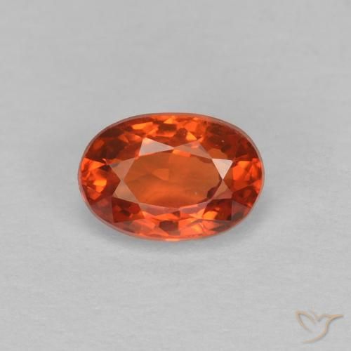 0.65ct Natürlicher rötlich-orange Saphir, Oval, VVS