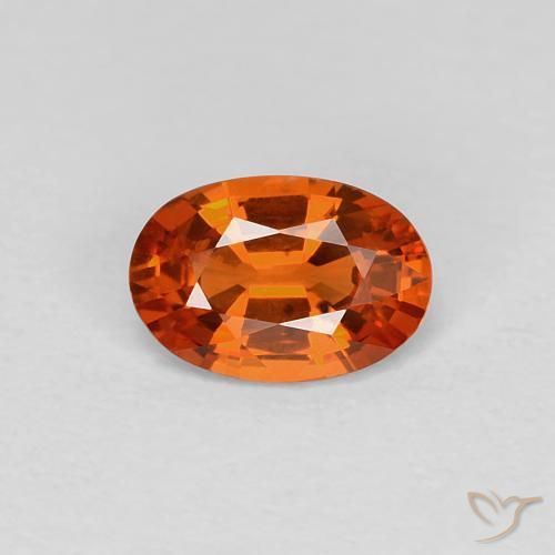 0.60ct Natürlicher rötlich-orange Saphir, Oval, VVS