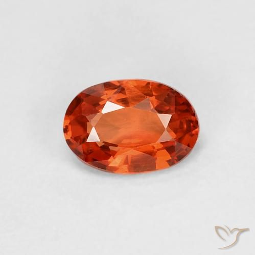 0.58ct Natürlicher rötlich-orange Saphir, Oval, VVS