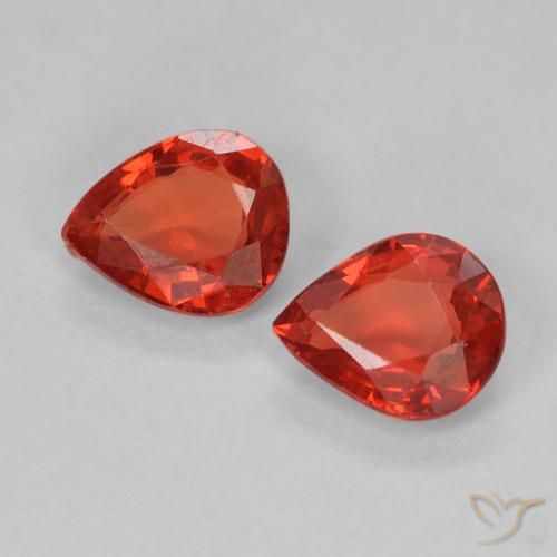 0.86ctw Natürlicher Mittelrot Saphir, Birnenform, VVS-VS