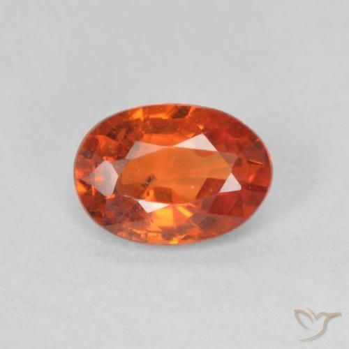 0.55ct Natürlicher rötlich-orange Saphir, Oval, VS