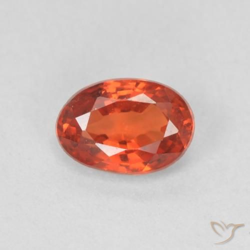 0.55ct Natürlicher rötlich-orange Saphir, Oval, VVS-VS
