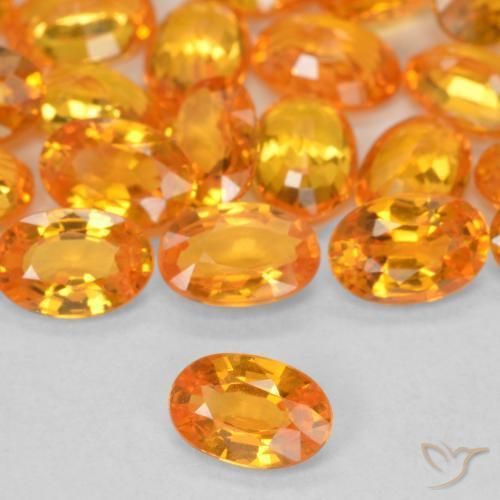 9,17 ctw natürlicher hellorange Saphir, Oval, VVS-VS