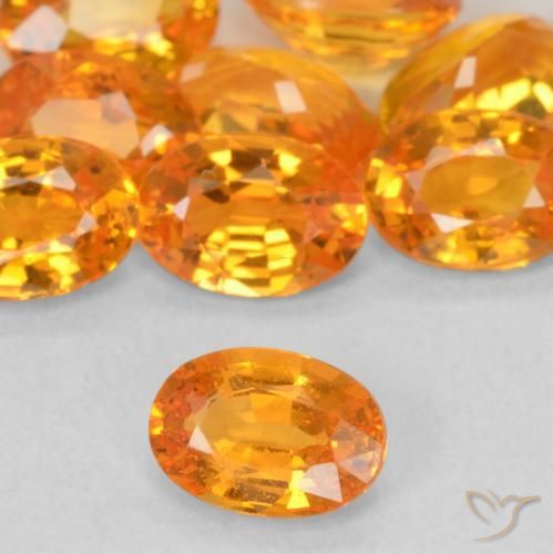 9,17 ctw natürlicher Mittelorange Saphir, Oval, VVS-VS