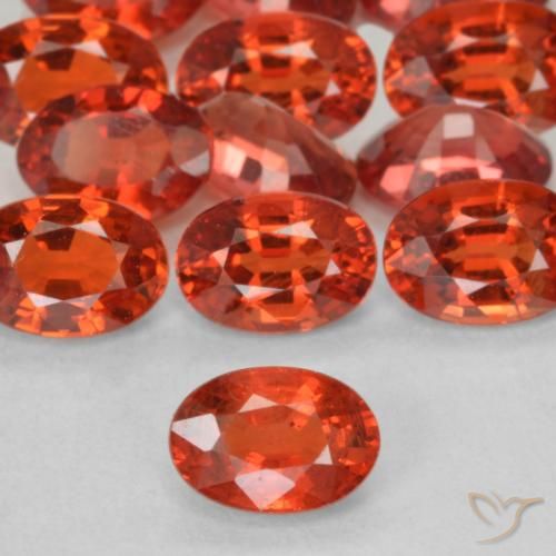 0.65ct Natürlicher Intensives Rot Saphir, Oval, VVS-VS